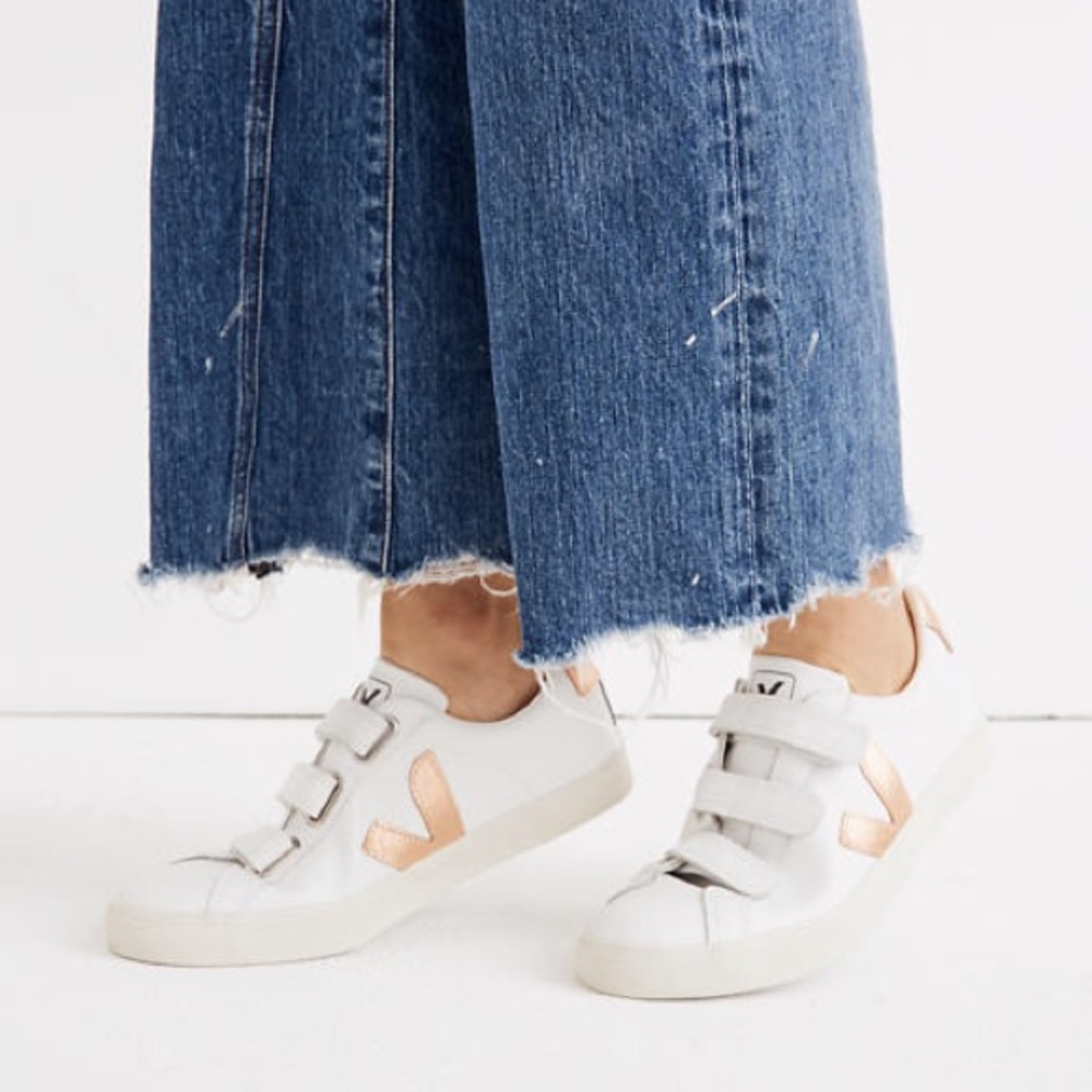 Veja 3-Lock Esplar Low Sneakers!!